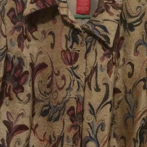 Ladies floral plus size blazer.